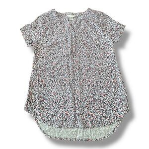 Christopher & Banks V-neck T-shirt Short Sleeve Rounded Hem Floral Women’s Sz S